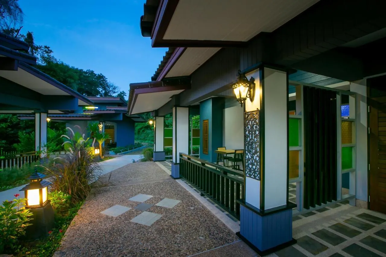 Loft Vintage Chalet Resort Koh Lanta 3*,