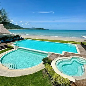 Twin Bay Resort