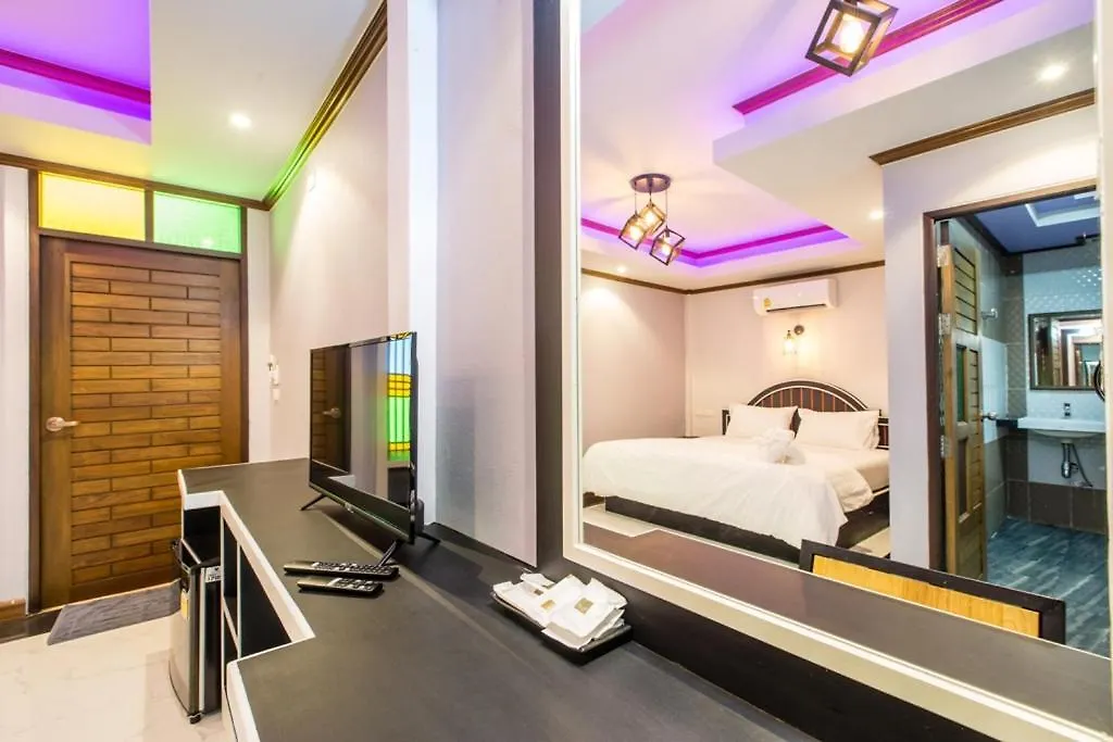Loft Vintage Chalet Resort Ko Lanta
